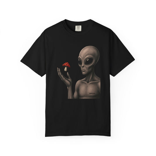 Alien-Inspired Graphic Tee, Unisex T-Shirt, UFO Lover Gift, Casual Wear, Cosmic Fashion, Great for Sci-Fi Fans